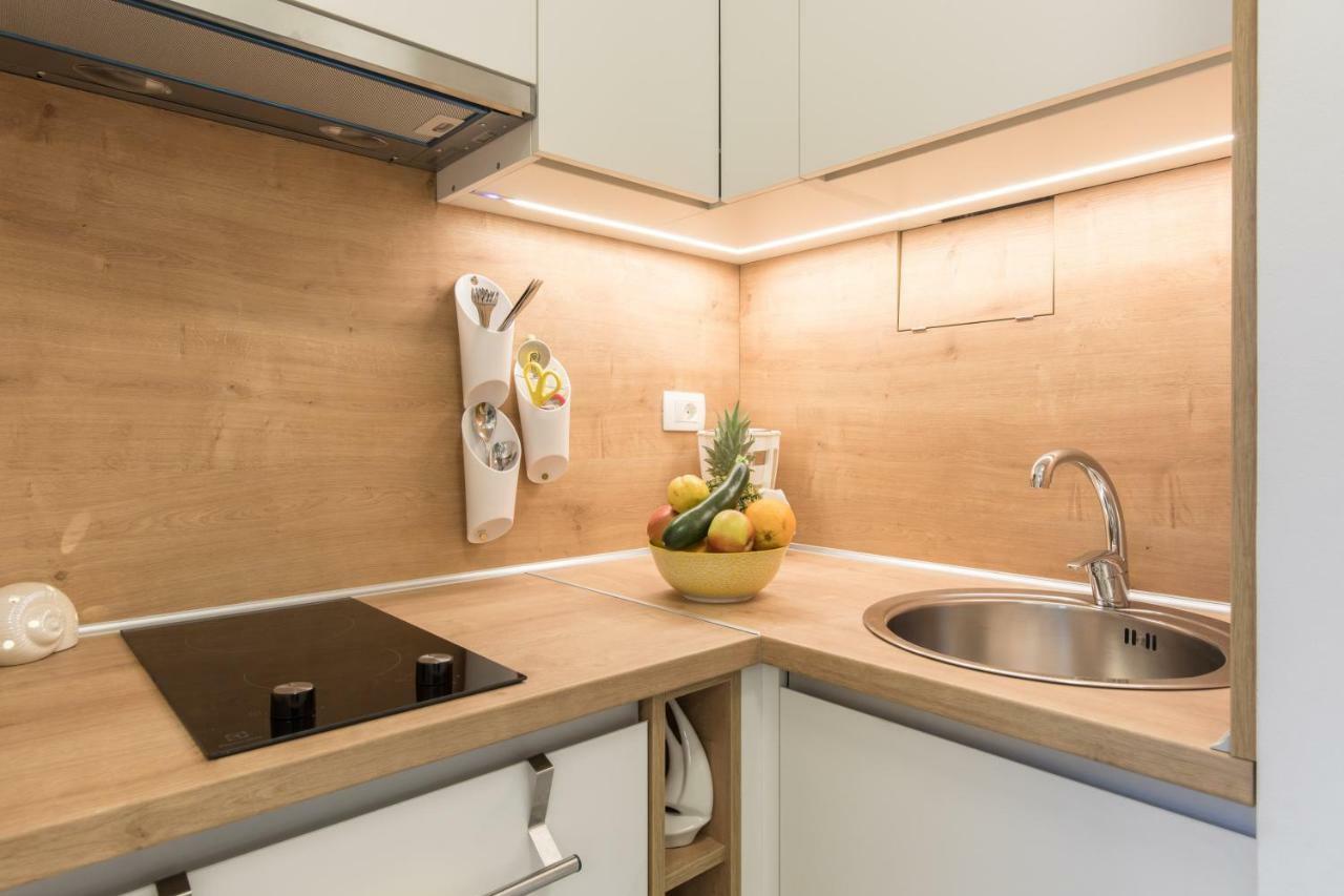 Studio Apartment Lucija Krk Town Exterior photo